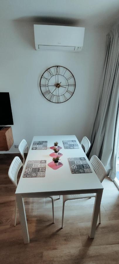 Getaway Suites Apartment Xlendi Bagian luar foto