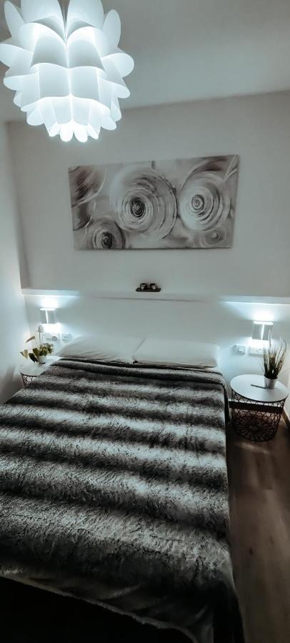 Getaway Suites Apartment Xlendi Bagian luar foto
